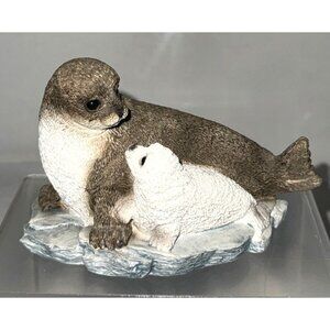 Stone Critters SC-601 Harp Seal & Pup Figurine